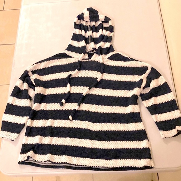 Loft mesh crochet 3/4 sleeve hoodie - Picture 13 of 14